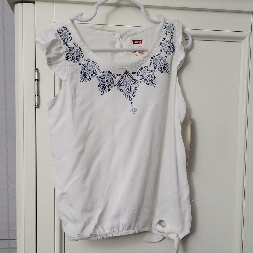 Levi's White Top with Navy Embroidery